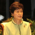 张裕：世界上的女总统（41）——韩国首位朴槿惠在任刚过四年遭弹劾罢免后服刑近五年获特赦